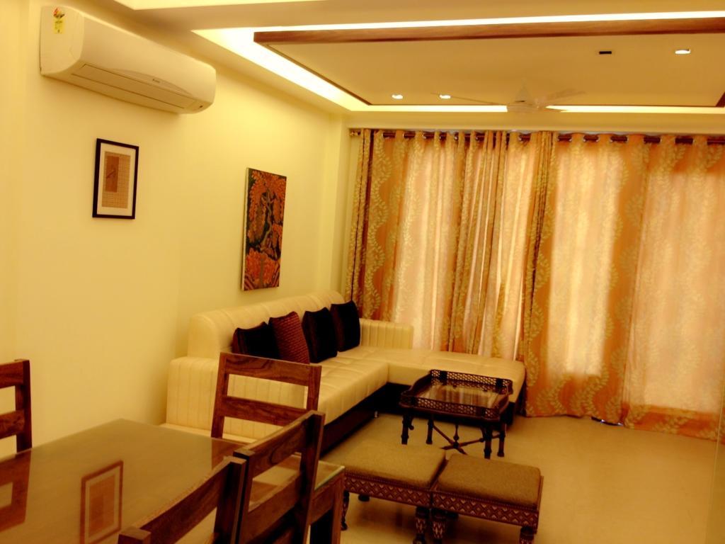 Woodpecker Service Apartments - Green Park New Delhi Room photo